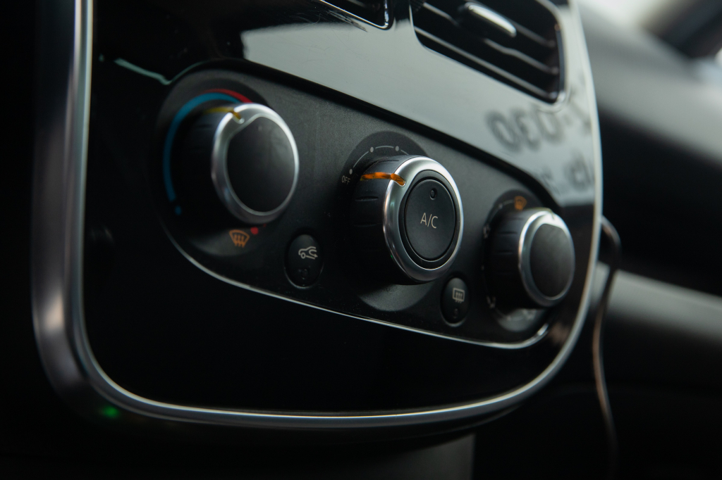 Renault Clio 2015 фото 22