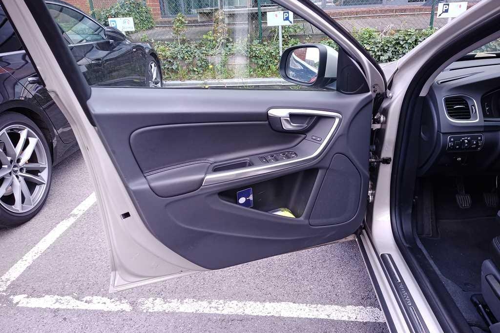 Volvo S60 2017 photo 35