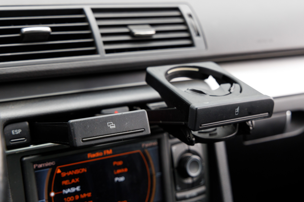 Audi A4 2005 фото 21