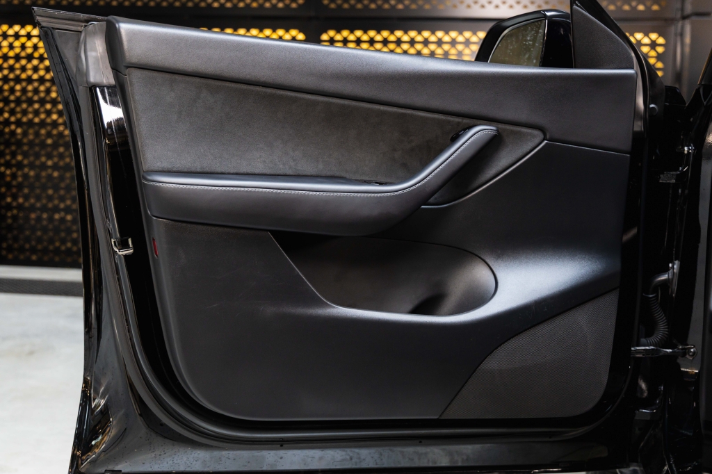 Tesla Model Y Long Range Dual Motor 2022 фото 14