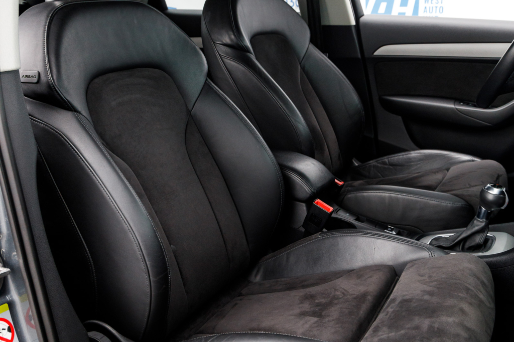 Audi Q3 2012 фото 29