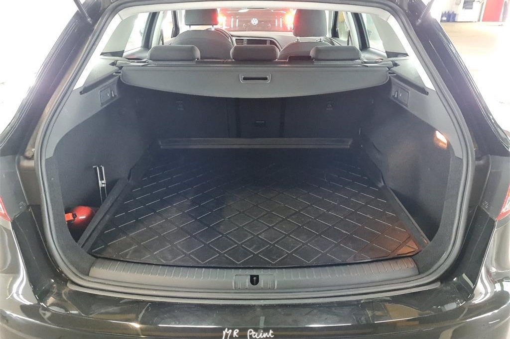 SEAT Leon ST 2018 photo 5