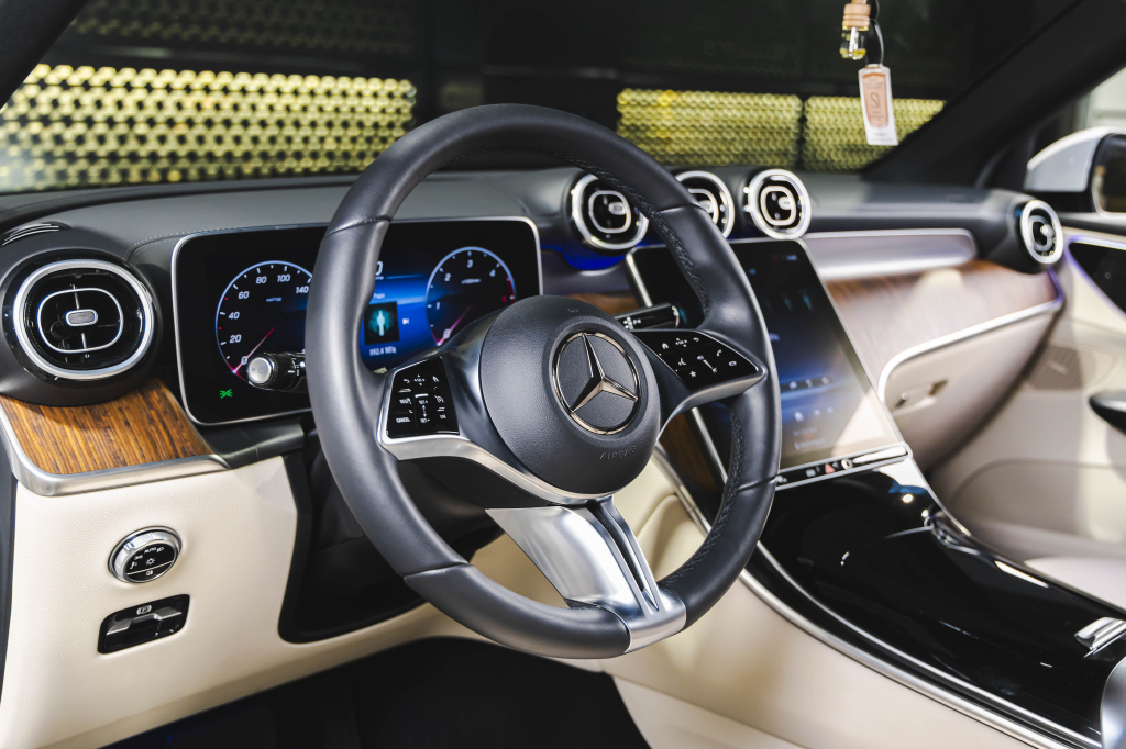 Mercedes-Benz GLC-Class 2023 фото 33