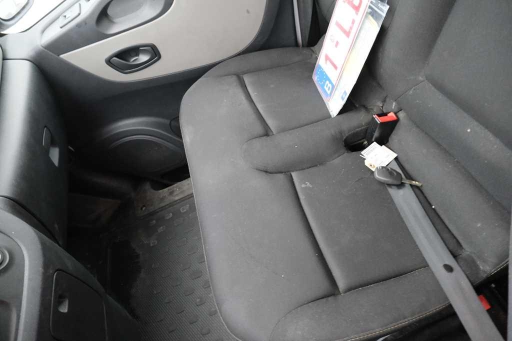 Renault Trafic 2015 фото 52