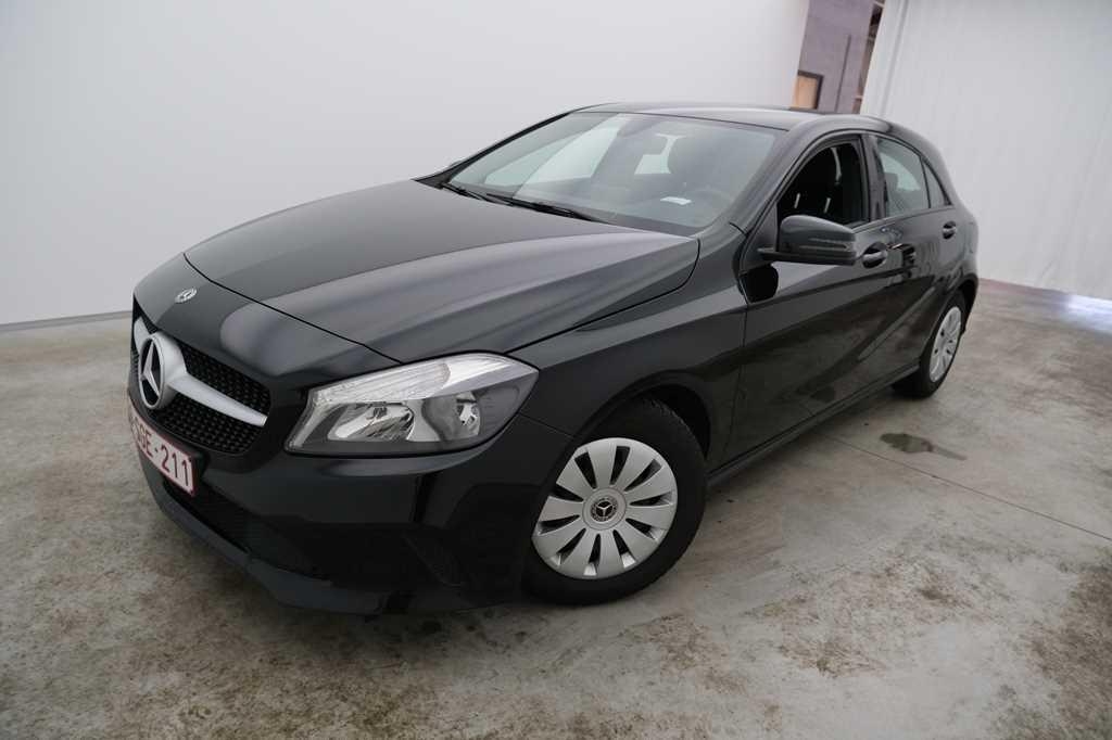 Mercedes-Benz A-Klasse 2017 photo 2