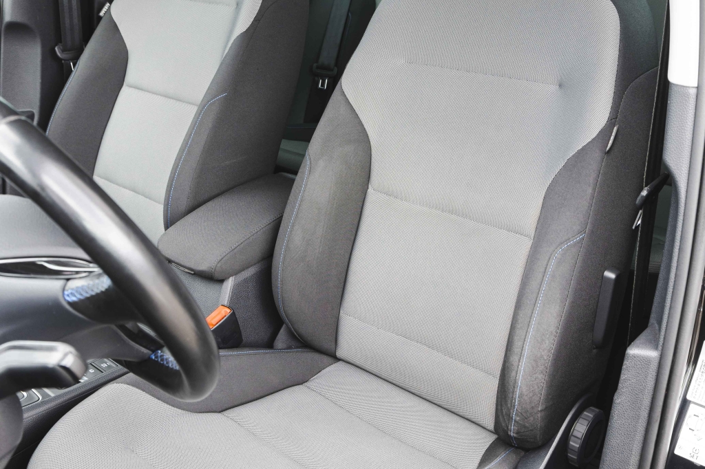 Volkswagen e-Golf 2014 фото 14