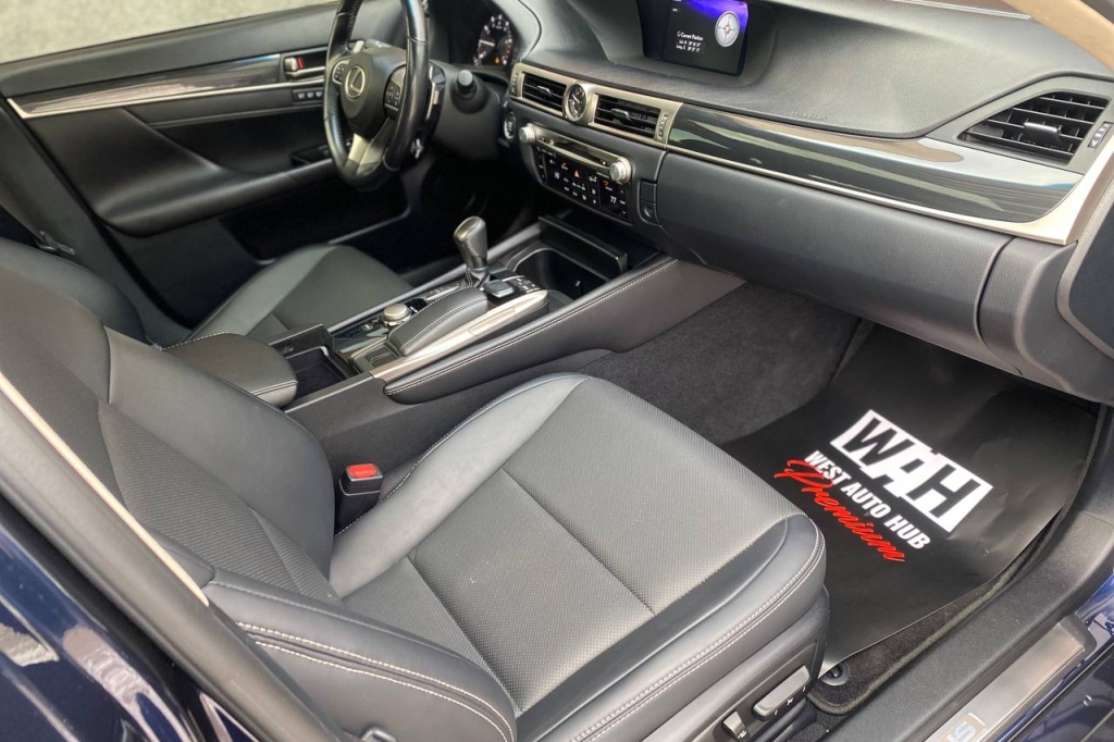 Lexus GS 200t 2016 photo 10