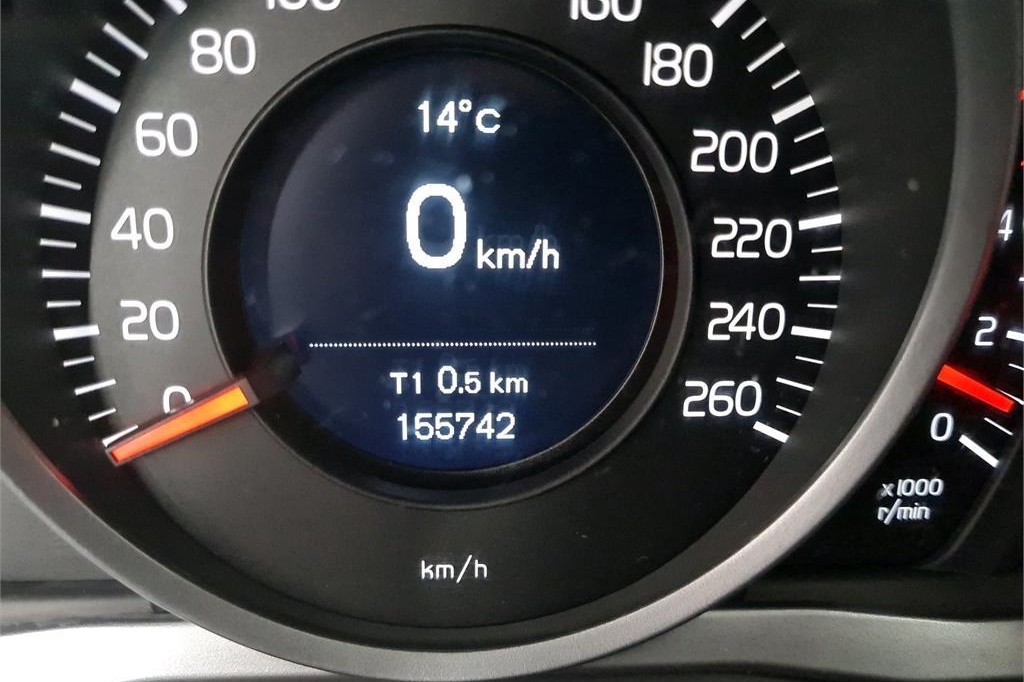 Volvo V60 2017 фото 6