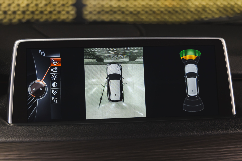 BMW X5 2015 photo 14