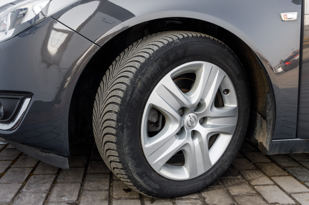 Opel Insignia photo 8