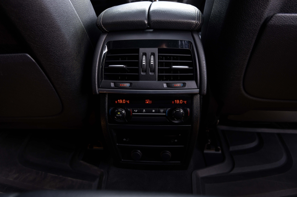 BMW X5 2017 фото 40