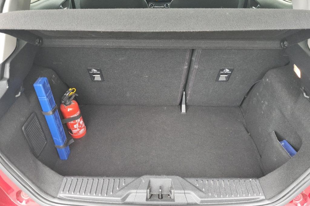 Ford Fiesta 2019 фото 12