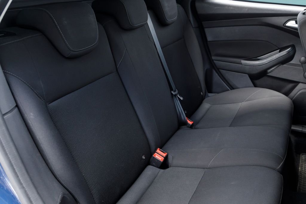 Ford Focus 2016 фото 15