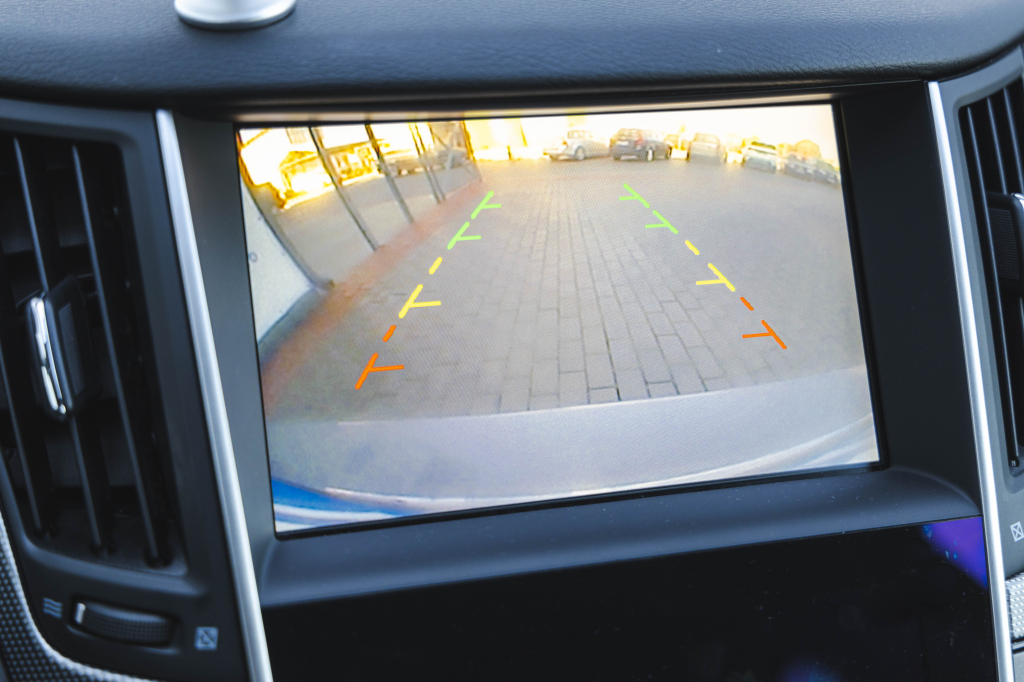 Infiniti Q50 2017 фото 25