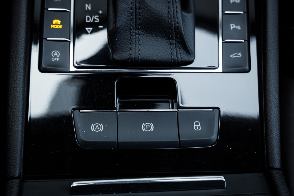 Skoda Superb Laurin & Klement 4x4 2015 фото 29