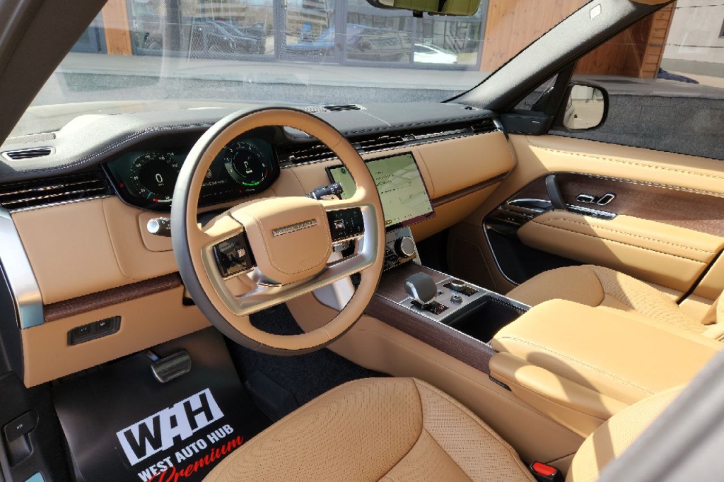 Land Rover Range Rover HSE P440e 2022 photo 10