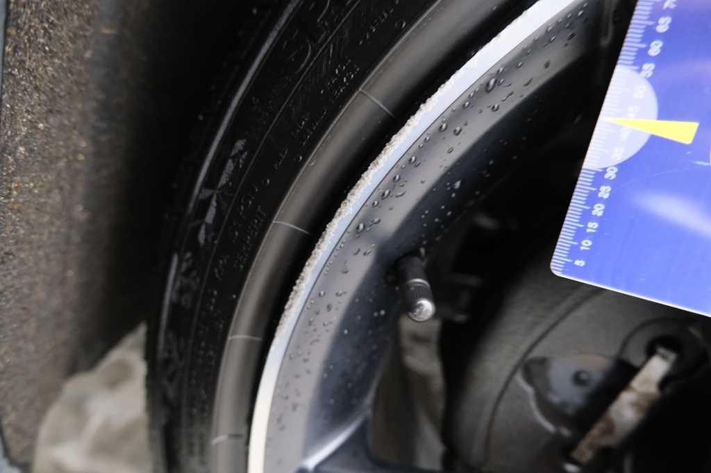 Volvo V60 2018 фото 8