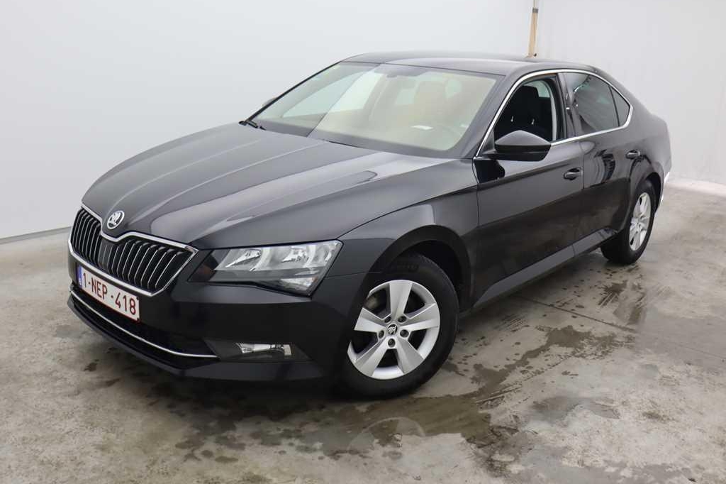 Skoda Superb 2016 photo 4