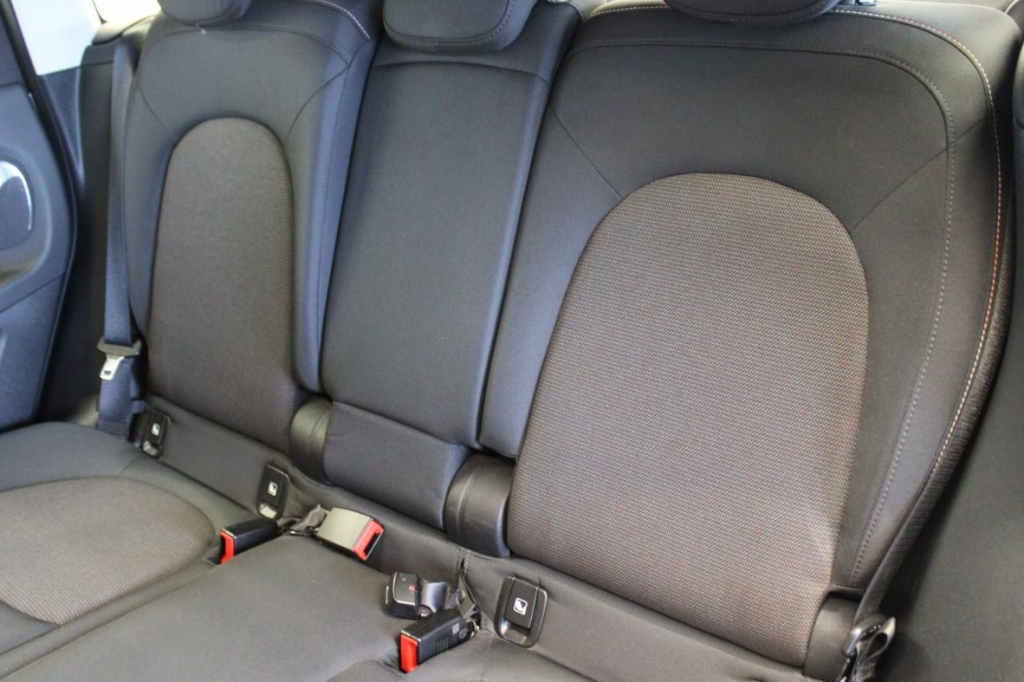 MINI Countryman 2019 photo 1