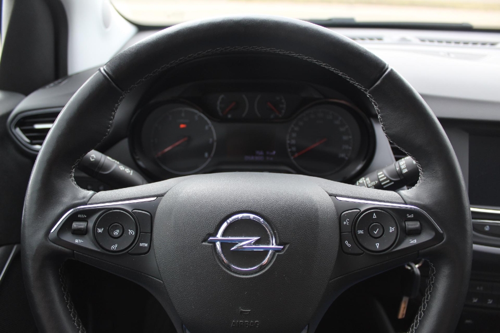 Opel Crossland X 2019 фото 2