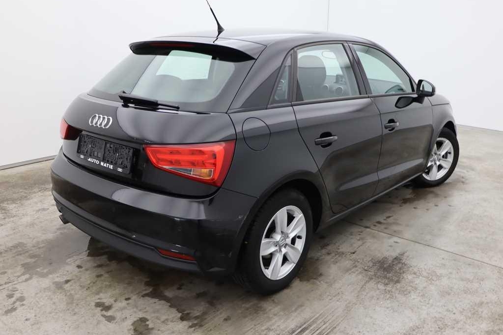 Audi A1 2016 фото 3