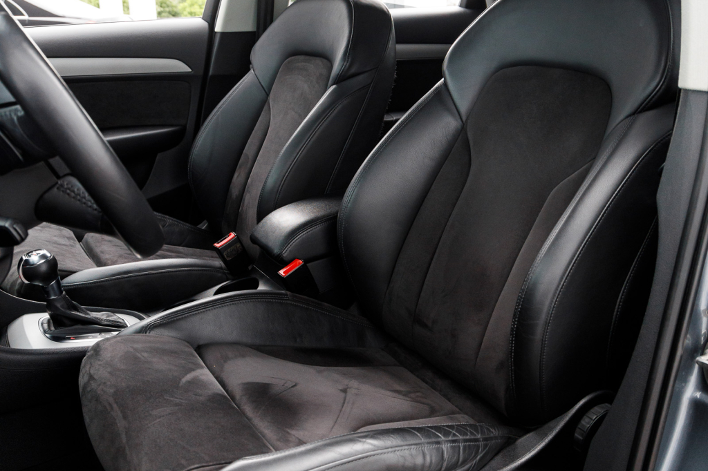 Audi Q3 2012 фото 28