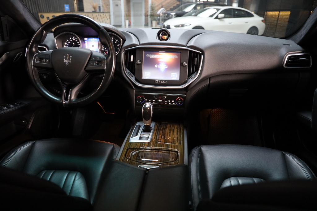 Maserati Ghibli 2013 фото 25