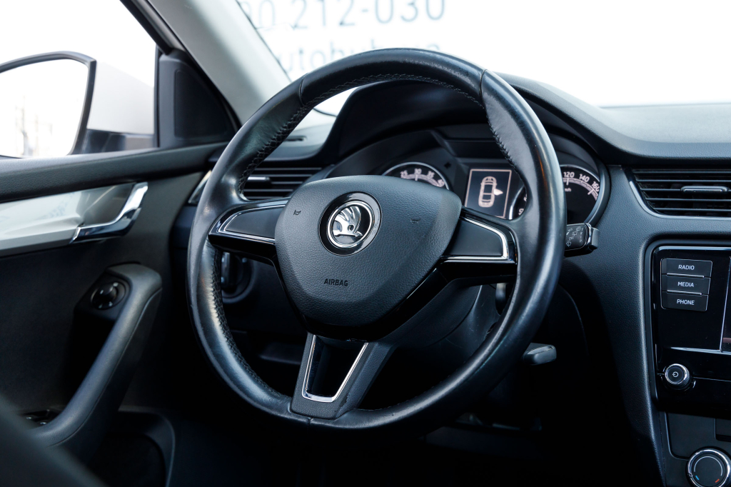 Skoda Octavia A7 2017 фото 20