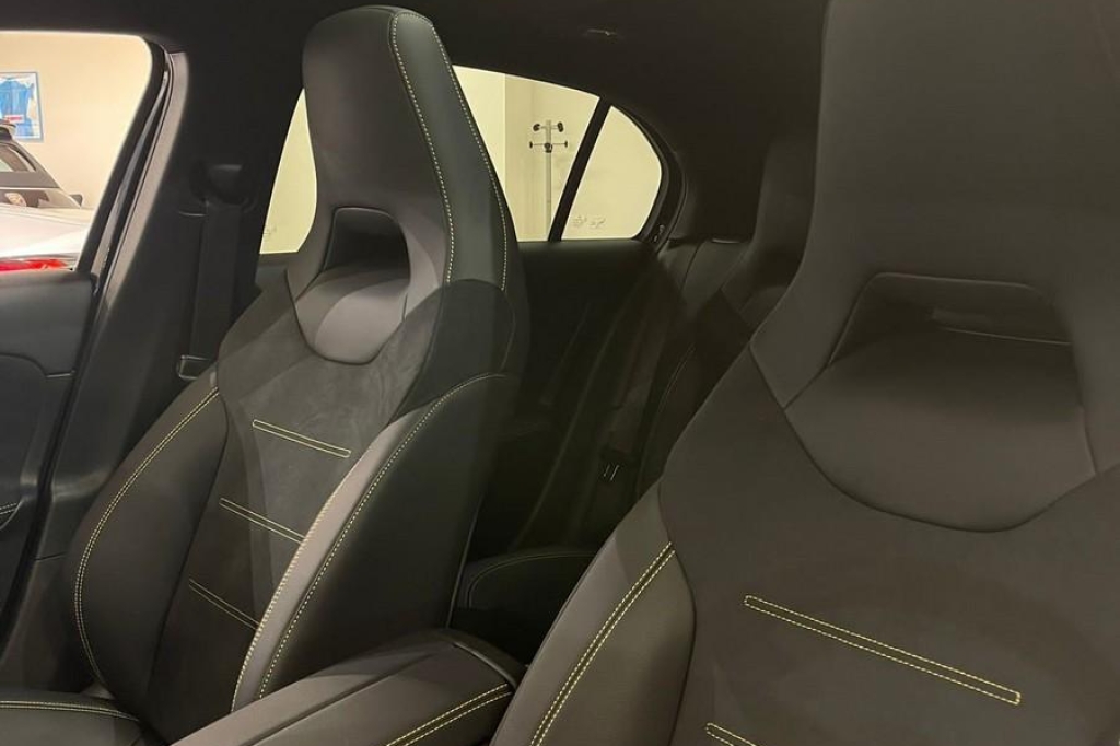 Mercedes-AMG A-Klasse 2021 фото 7