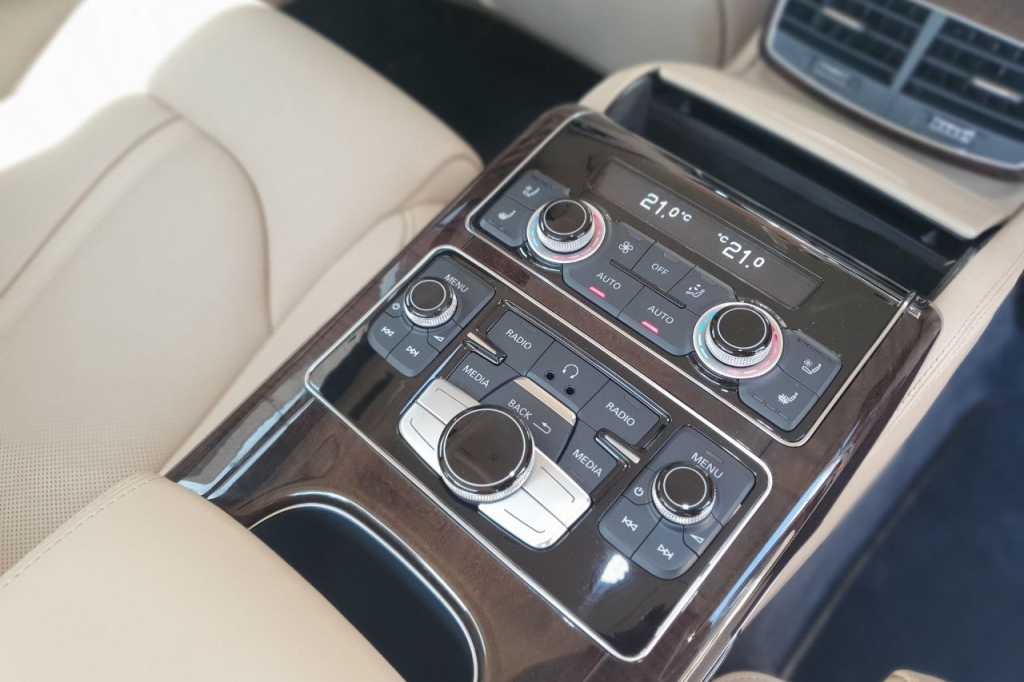 Audi A8 Long Security VR9 Quttro 2015 photo 20