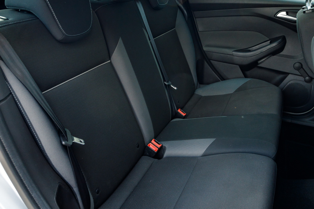 Ford Focus 2013 фото 21