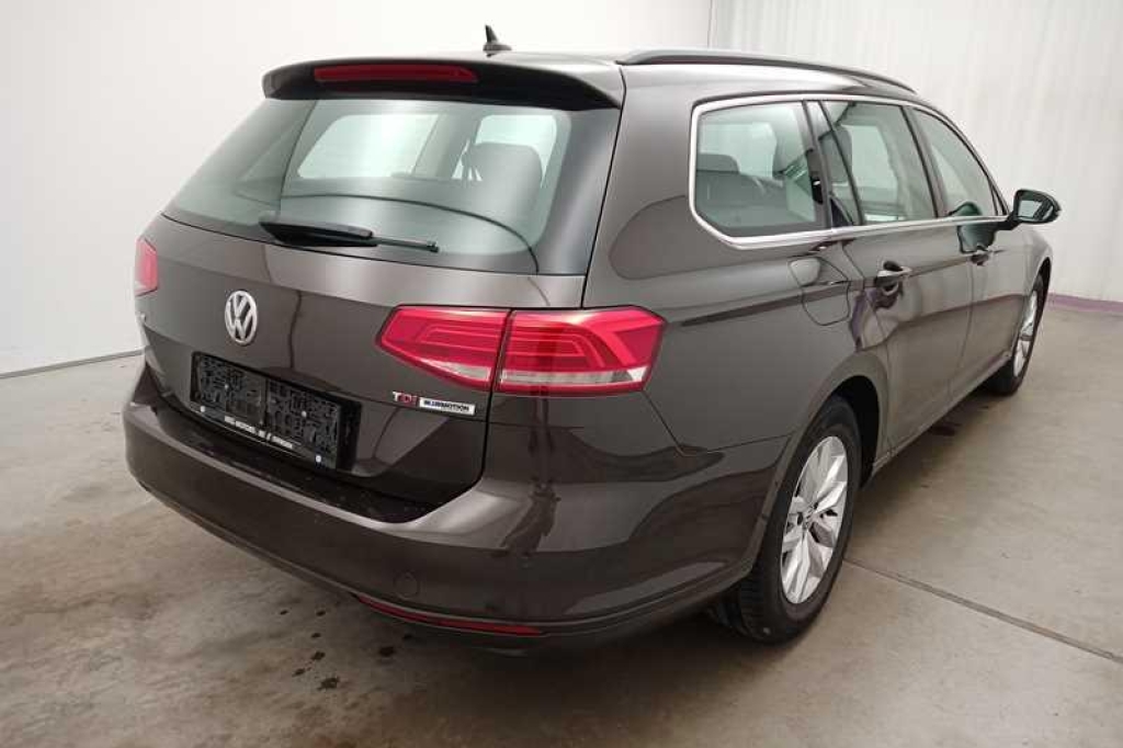 Volkswagen Passat Variant 2017 фото 5