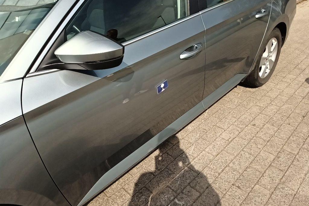 Skoda Superb Combi 2017 фото 8