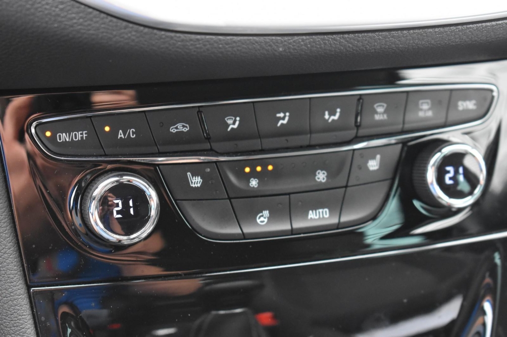 Opel Astra Sports Tourer 2018 photo 6