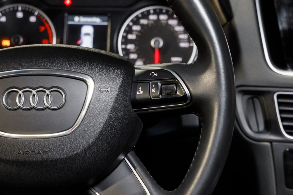 Audi Q5 Premium Plus 2015 photo 24