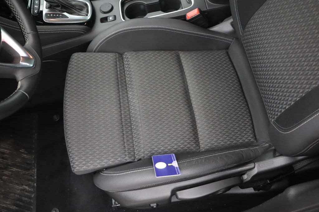 Opel Astra Sport Tourer 2018 фото 14