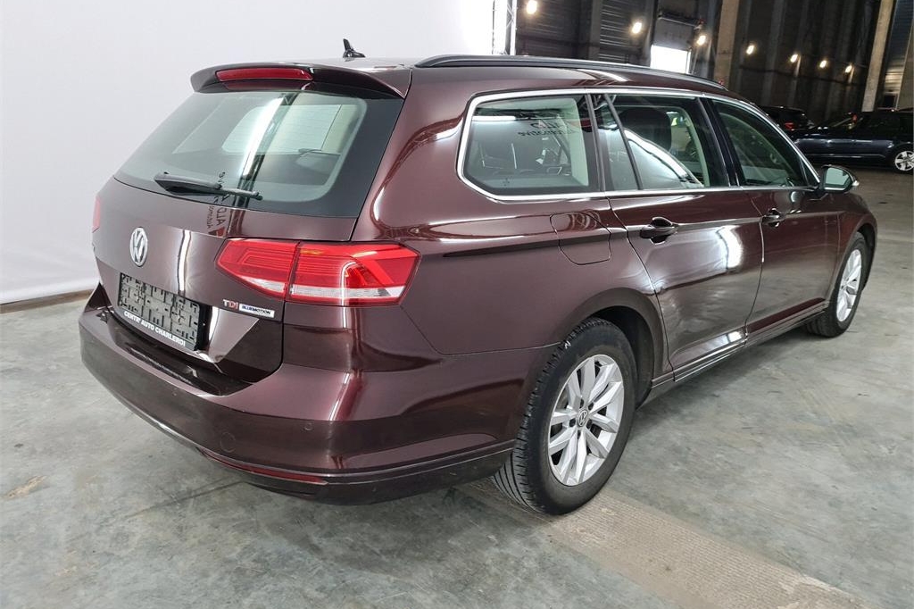 Volkswagen Passat Variant 2016 фото 2
