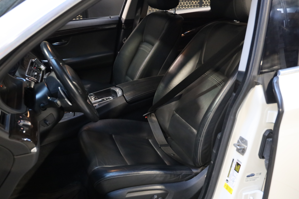 BMW 5 Series GT 2015 фото 32