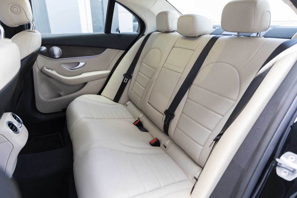 Mercedes-Benz C-Class C300 4Matic 2019 фото 29