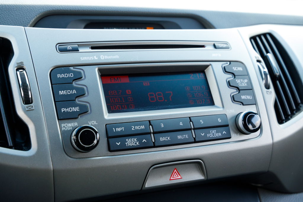 Kia Sportage LX 2015 фото 9