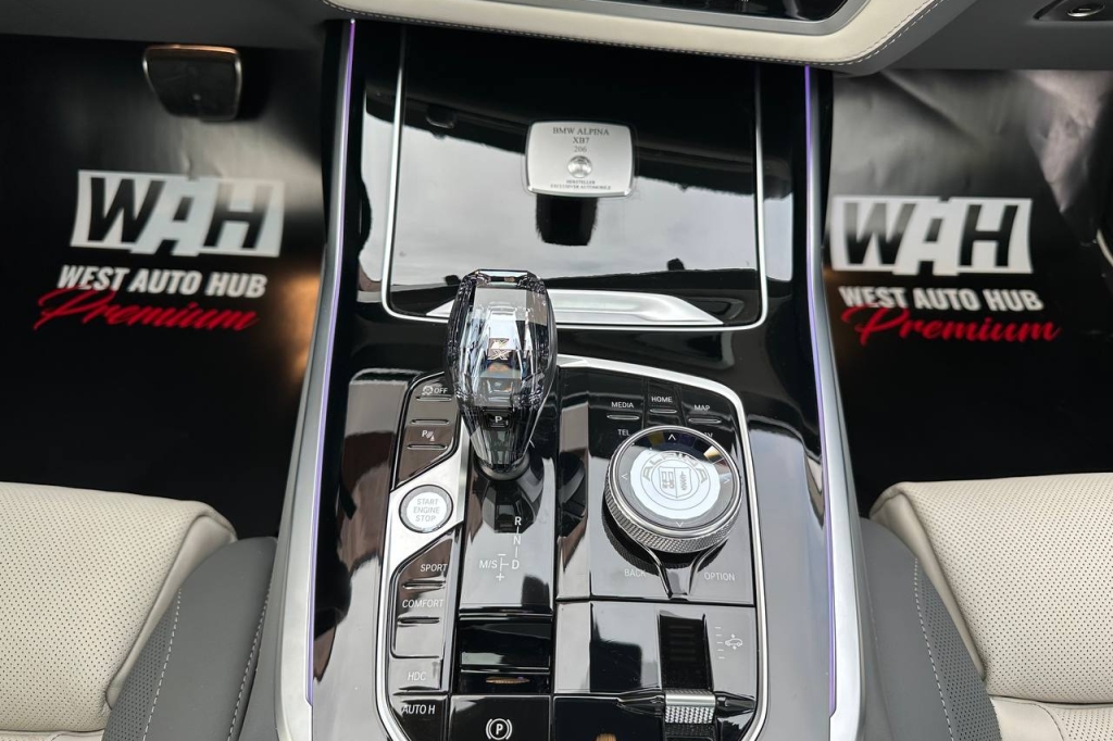 BMW-Alpina XB7 2022 фото 27