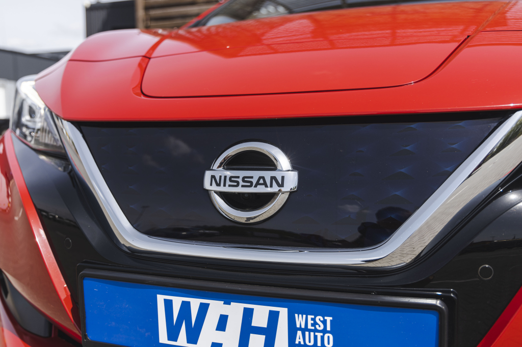 Nissan Leaf Tekna 2018 фото 2