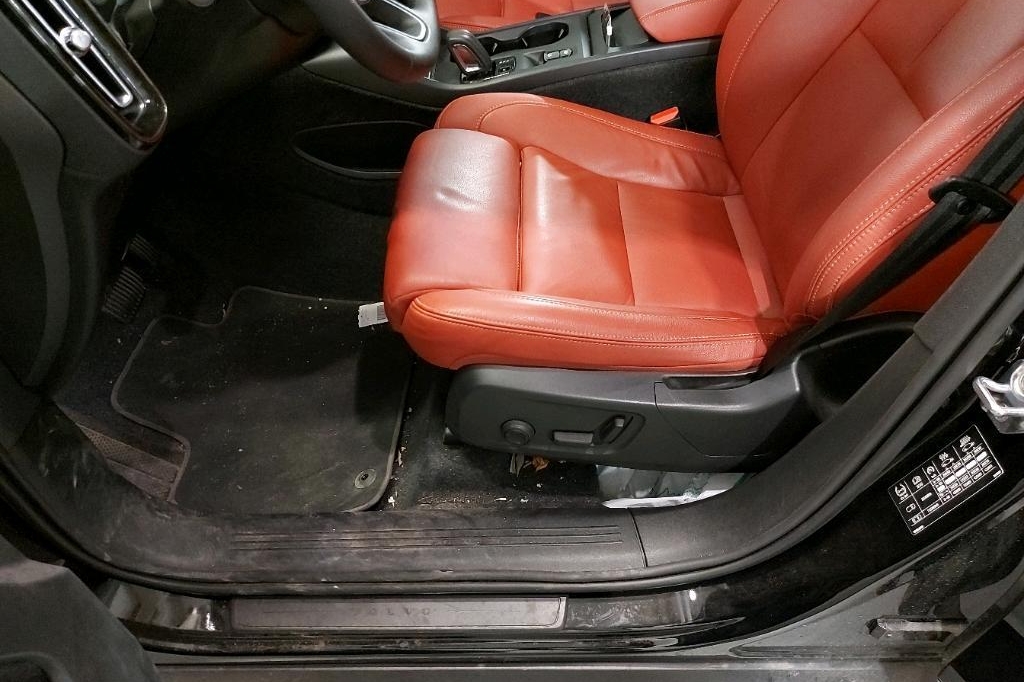 Volvo XC40 2020 photo 12