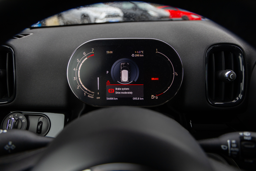 MINI Cooper Clubman 2021 фото 46