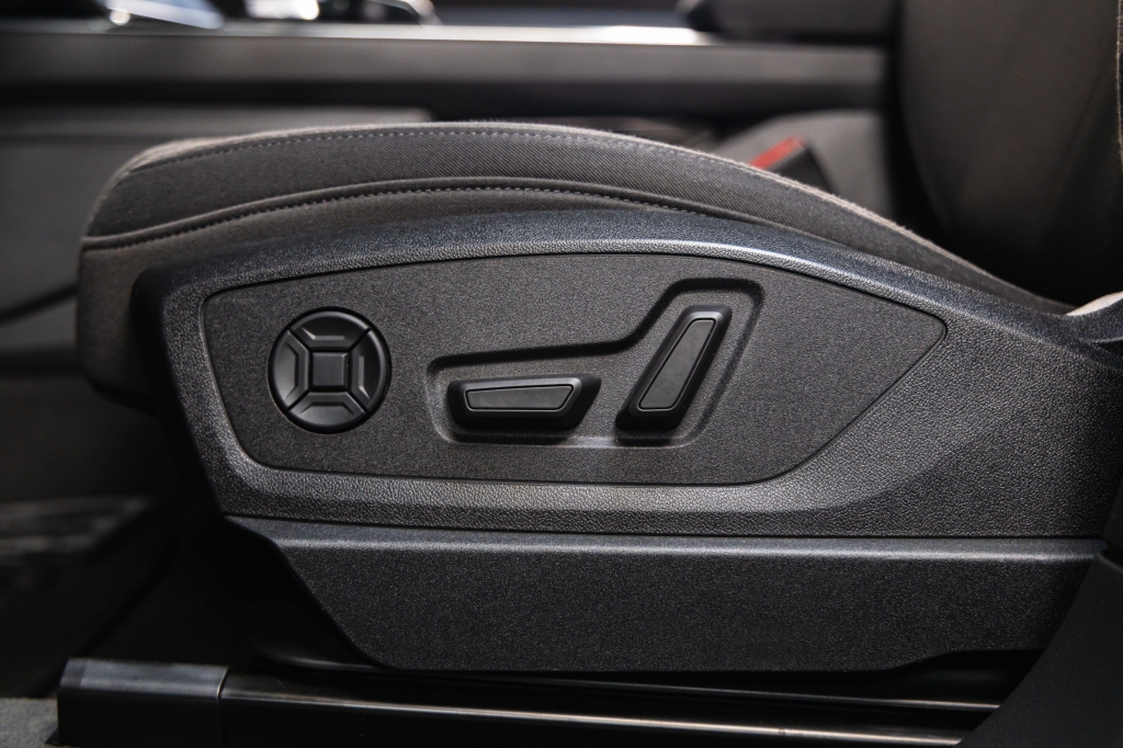 Audi e-tron 2019 photo 8