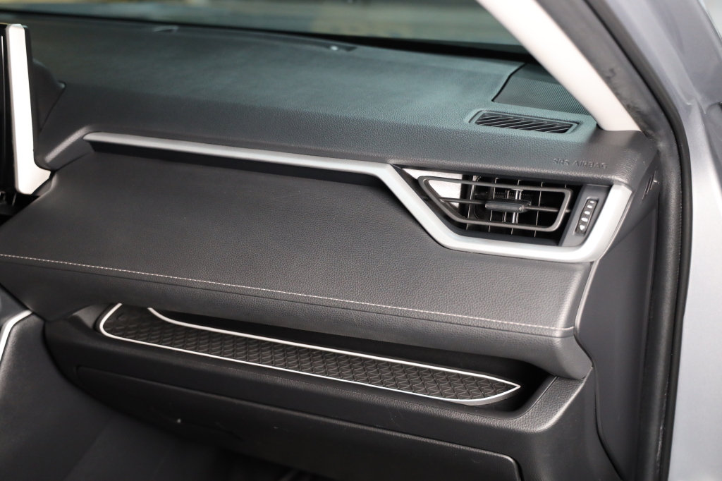 Toyota RAV4 2020 фото 17