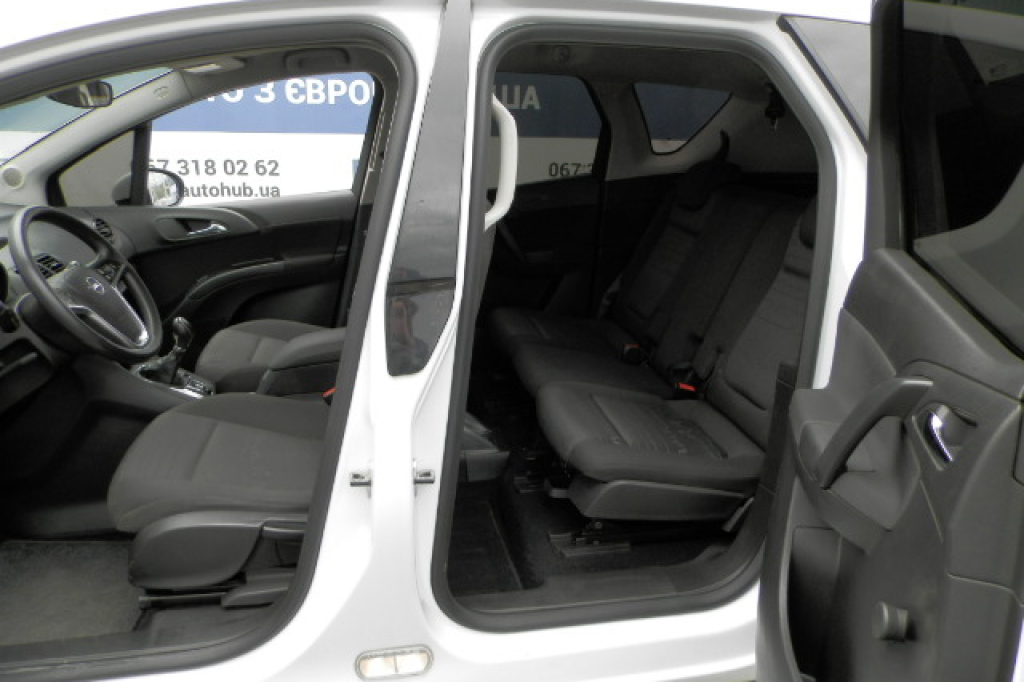 Opel Meriva 2012 photo 11