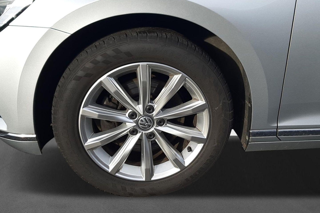 Volkswagen Passat Variant 2017 фото 1