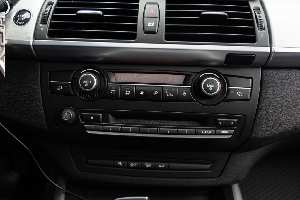 BMW X5 35i 2011 photo 19