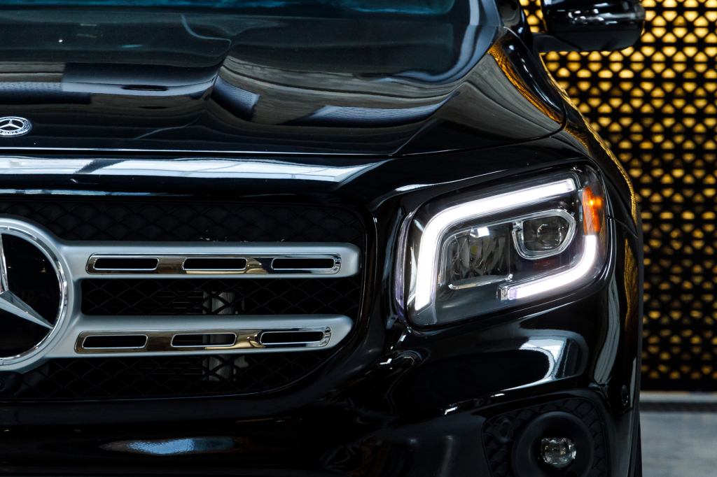 Mercedes-Benz GLB-Class 250 2020 photo 8